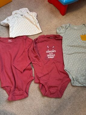Carter's Long and short sleeve body suits